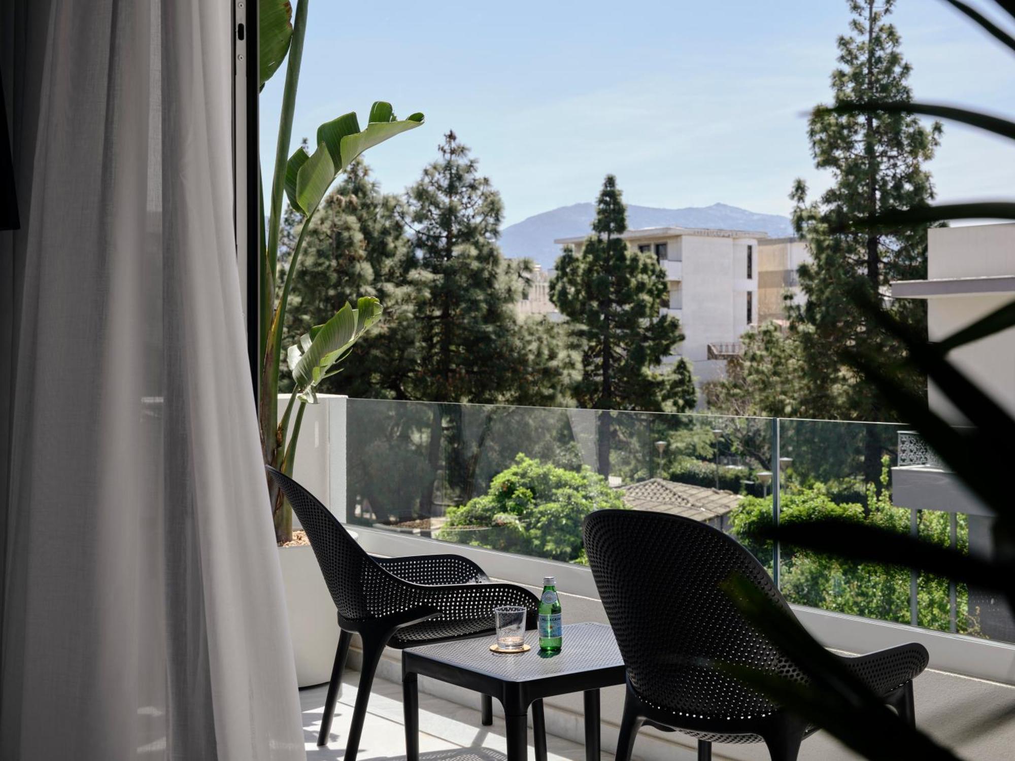 Bond Smart Living Suites Atena Exterior foto