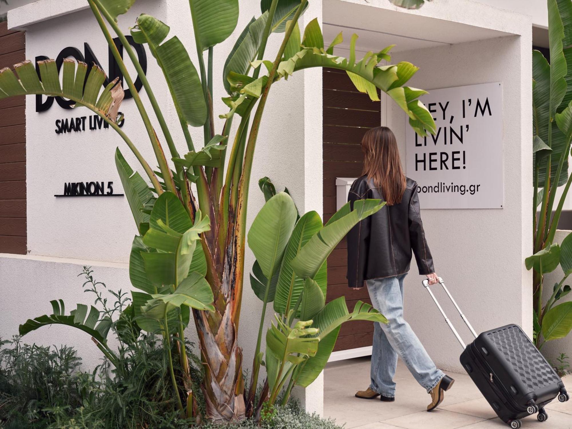 Bond Smart Living Suites Atena Exterior foto